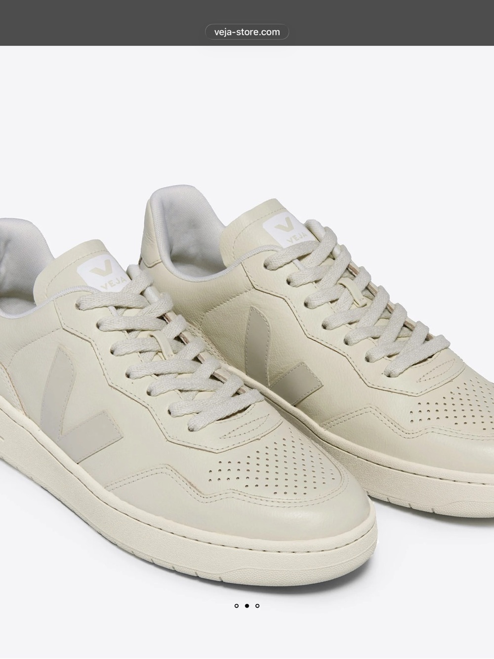 NIB Veja Leather Sneakers in Cream